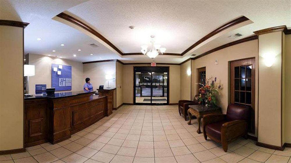 Holiday Inn Express Hotel & Suites Plainview By Ihg Kültér fotó