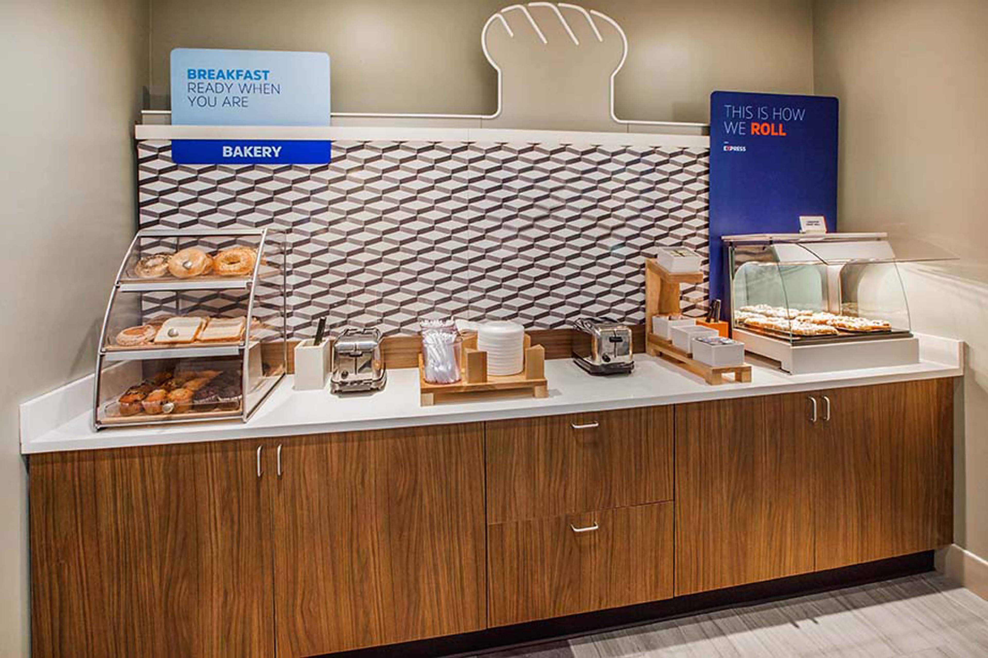 Holiday Inn Express Hotel & Suites Plainview By Ihg Kültér fotó