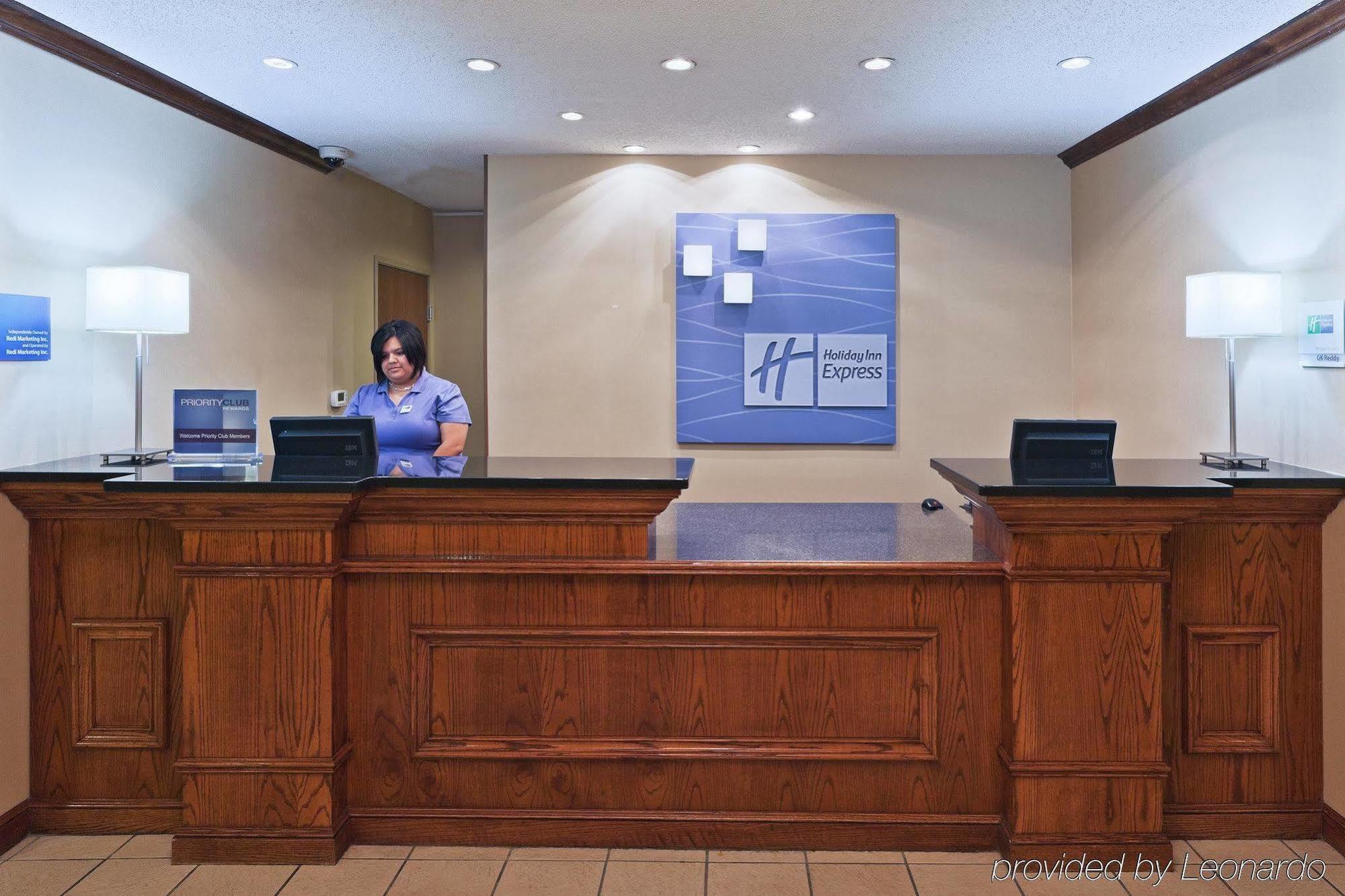 Holiday Inn Express Hotel & Suites Plainview By Ihg Beltér fotó