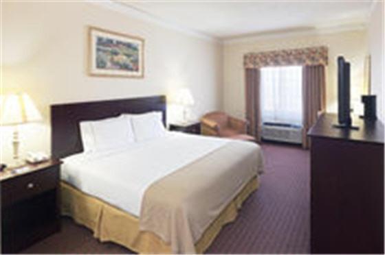 Holiday Inn Express Hotel & Suites Plainview By Ihg Kültér fotó